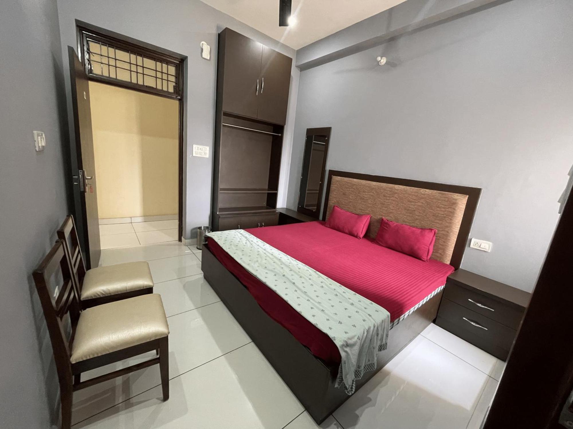 Bld Restaurant And Home Stay Ντεχραντούν Εξωτερικό φωτογραφία